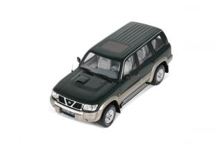 Nissan Patrol GR Y61 1998 Basil Green Pearl DL0 / Beige ES6 OttO mobile 1:18 Resinemodell (Türen, Motorhaube... nicht zu öffnen!)